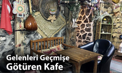 Gelenleri Geçmişe Götüren Kafe