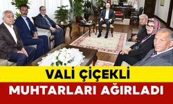 Karaman Valisi Çiçekli muhtarları ağırladı