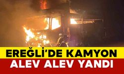 Ereğli'de seyir halindeki kamyon alev alev yandı