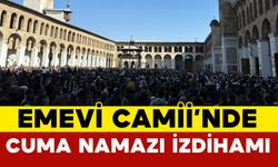 Emevi Camii'nde cuma namazı izdihamı