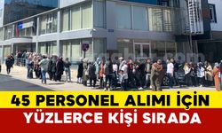 45 Personel Alımı İçin İşkur Binası Önünde Uzun Kuyruk Oluştu