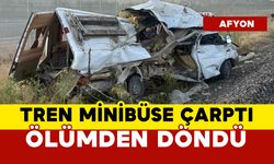 Tren minibüse çarptı: ölümden döndü
