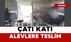 Evin çatı katı alevlere teslim oldu