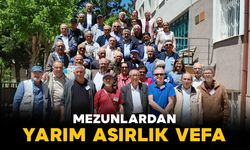 Mezunlardan Yarım Asırlık Vefa