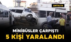 Tarım işçilerini taşıyan minibüsler çarpıştı: 5 yaralı