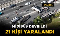 Banka personelini taşıyan midibüs devrildi: 21 yaralı