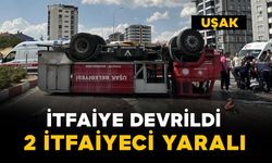 Çarpışma sonrası itfaiye devrildi: 2 itfaiyeci yaralı