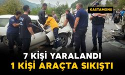 7 kişi yaralandı,  kişi araçta sıkıştı