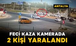 Manavgat'ta kırmızı ışıkta geçen otomobile motosiklet çarptı: 2 yaralı