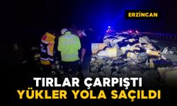 Erzincan'da tırlar çarpıştı: yükler yola saçıldı