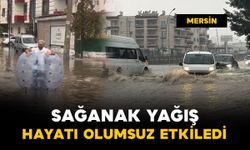 Tarsus'ta sağanak sonrası yollar ve site bahçeleri su altında kaldı