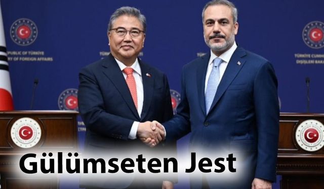 Güney Kore Dışişleri Bakanından Gülümseten Jest