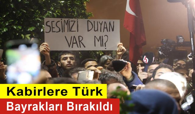 Kabirlere Türk Bayrakları Bırakıldı
