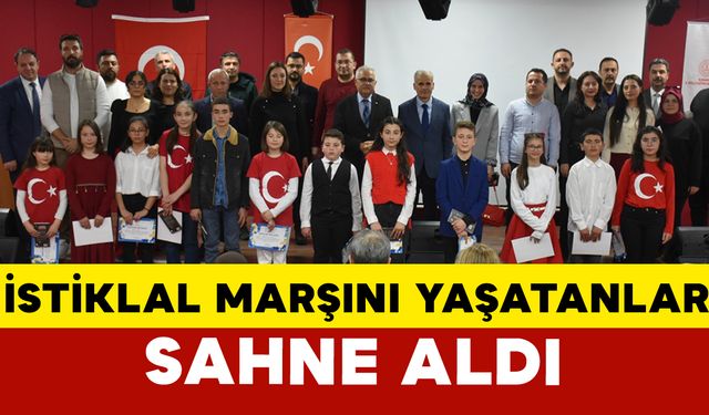 İstiklal Marşı’nın Ruhunu En Güzel Yansıtan Öğrenciler Sahne Aldı