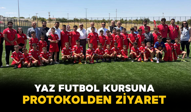 Yaz Futbol Kursuna Protokolden Ziyaret