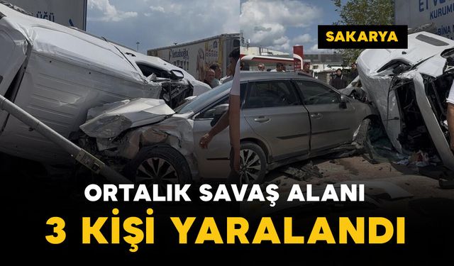 Yan yatan panelvan, duvar ile SUV arasında kaldı