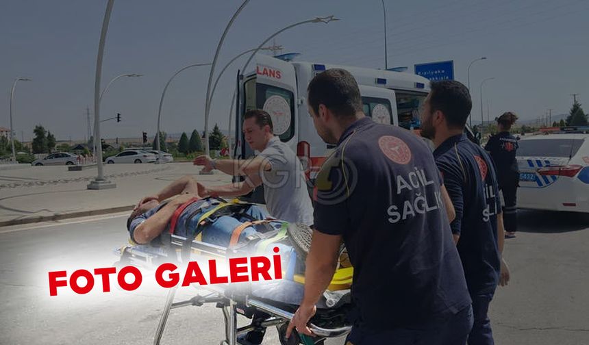 Sürücü Kursu Aracıyla Otomobil Çarpıştı: 2 Yaralı FOTOĞRAFLAR