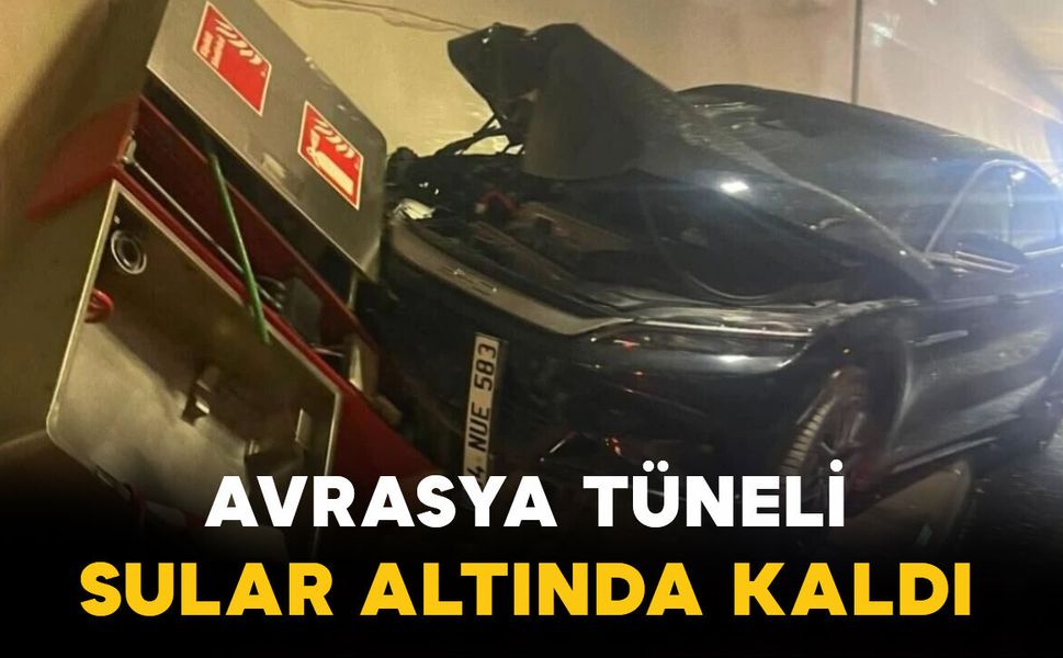 Avrasya Tüneli’nde Otomobil Yangın Panosuna Çarptı