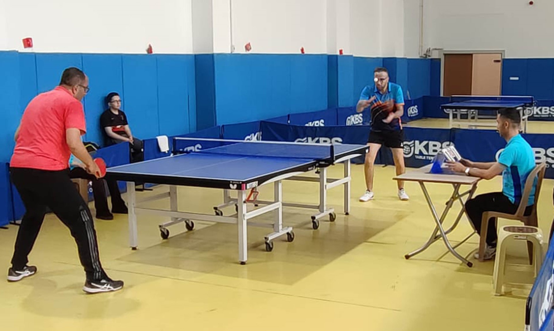 10-kasim-ataturku-anma-masa-tenisi-turnuvasi-duzenlendi2