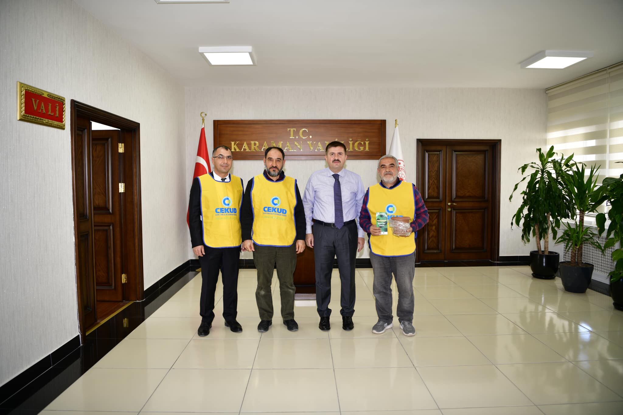 cumhuriyet-halk-partisinden-vali-huseyin-engin-sariibrahime-ziyaret (5)