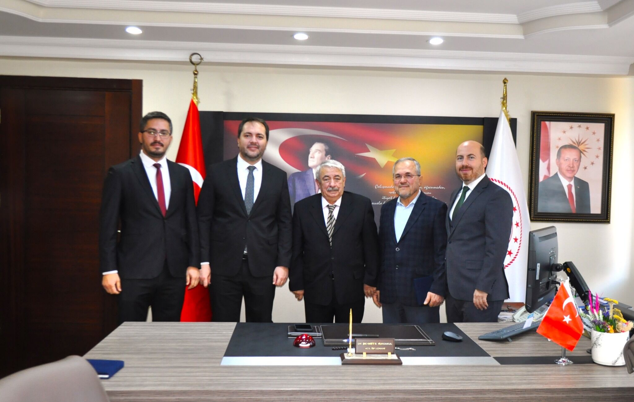emektar-doktorlara-plaket-takdim-edildi (3)