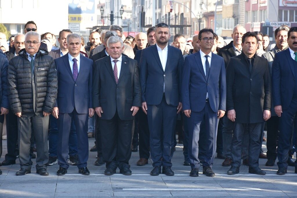 insan-insanin-golgesinde-egitimle-yetisir (3)