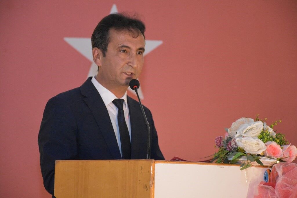 insan-insanin-golgesinde-egitimle-yetisir (4)