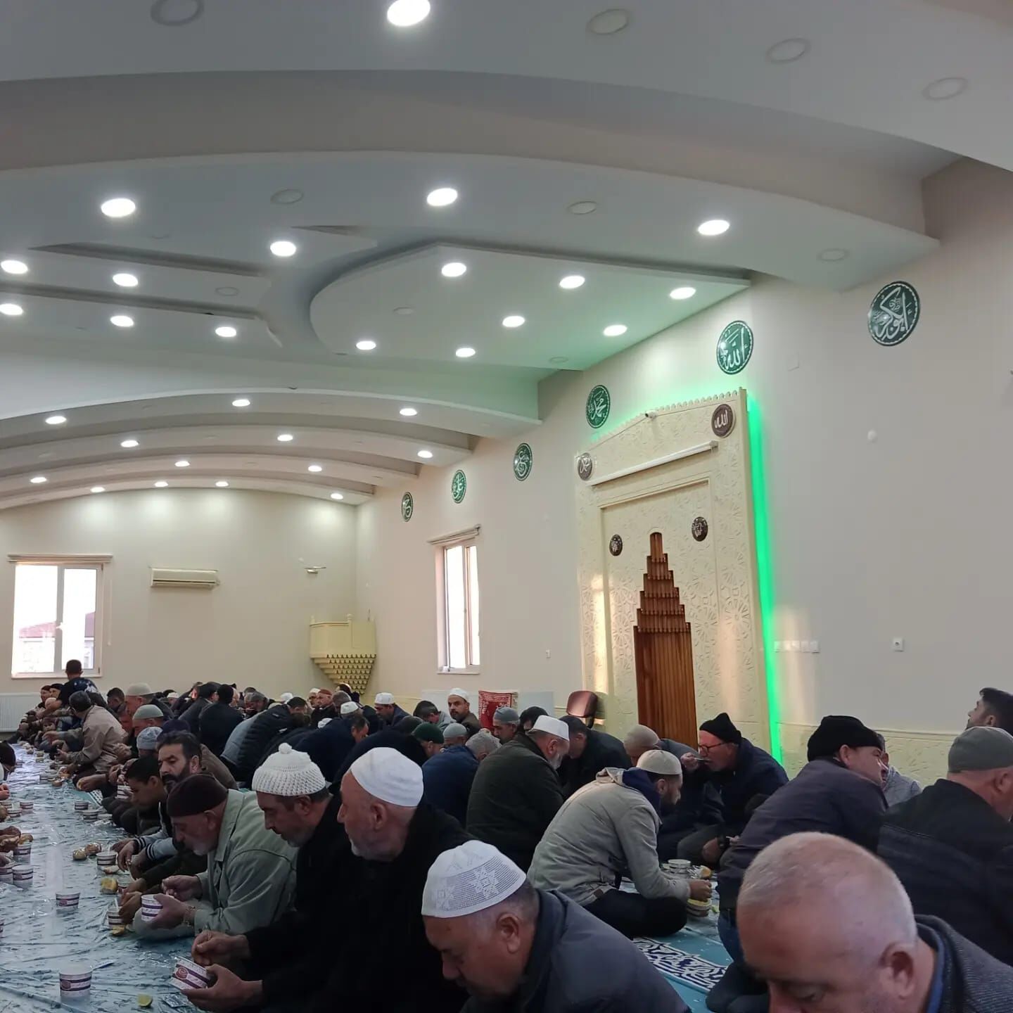 seyh-samil-camisinde-bir-araya-geldiler2
