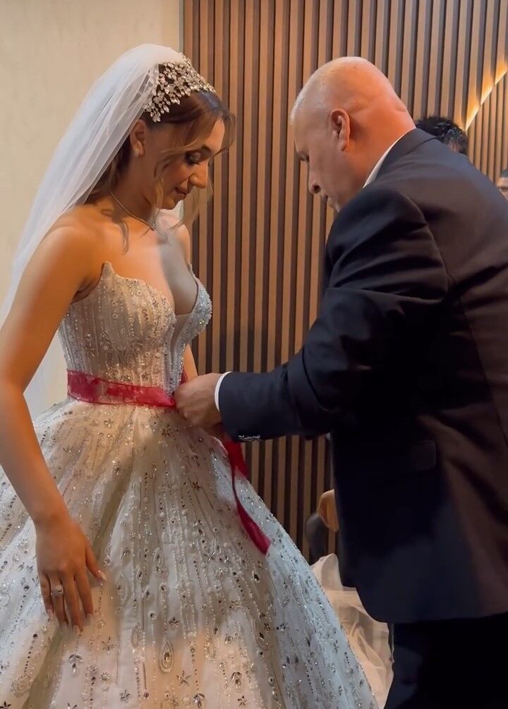 Evliler Kervanina Oda Katildi (2)