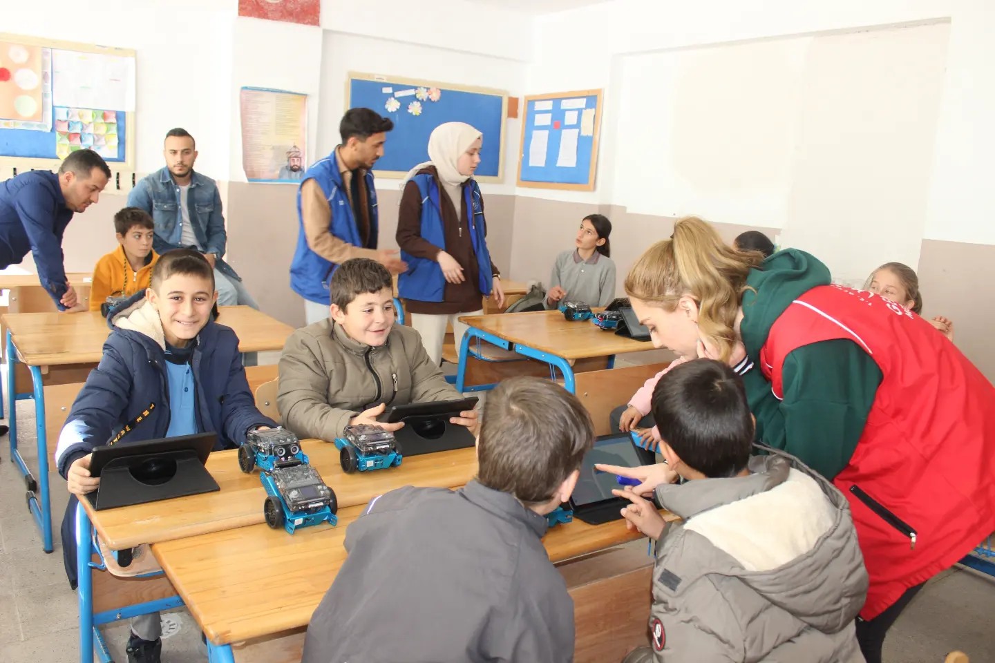 Koy Okullarinda Kodlama Bilmeyen Kalmasin (2)