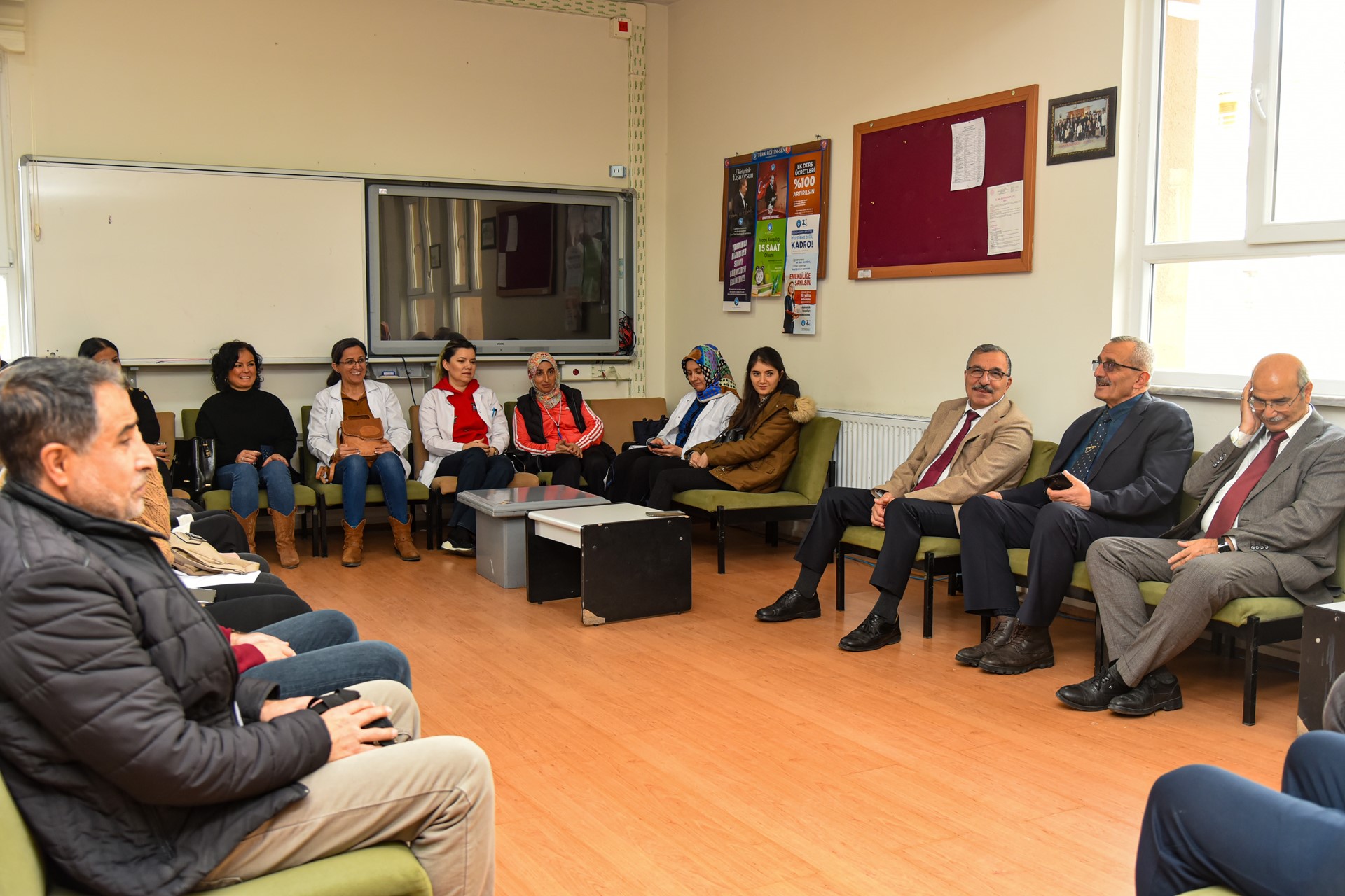 Rektor Gavgali Sabiha Gokcen Ortaokulunu Ziyaret Etti (3)