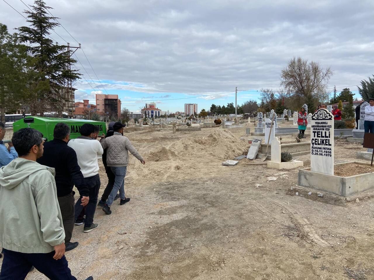 Huzurevinin Gulen Yuzu Abdullah Amca Defnedildi3