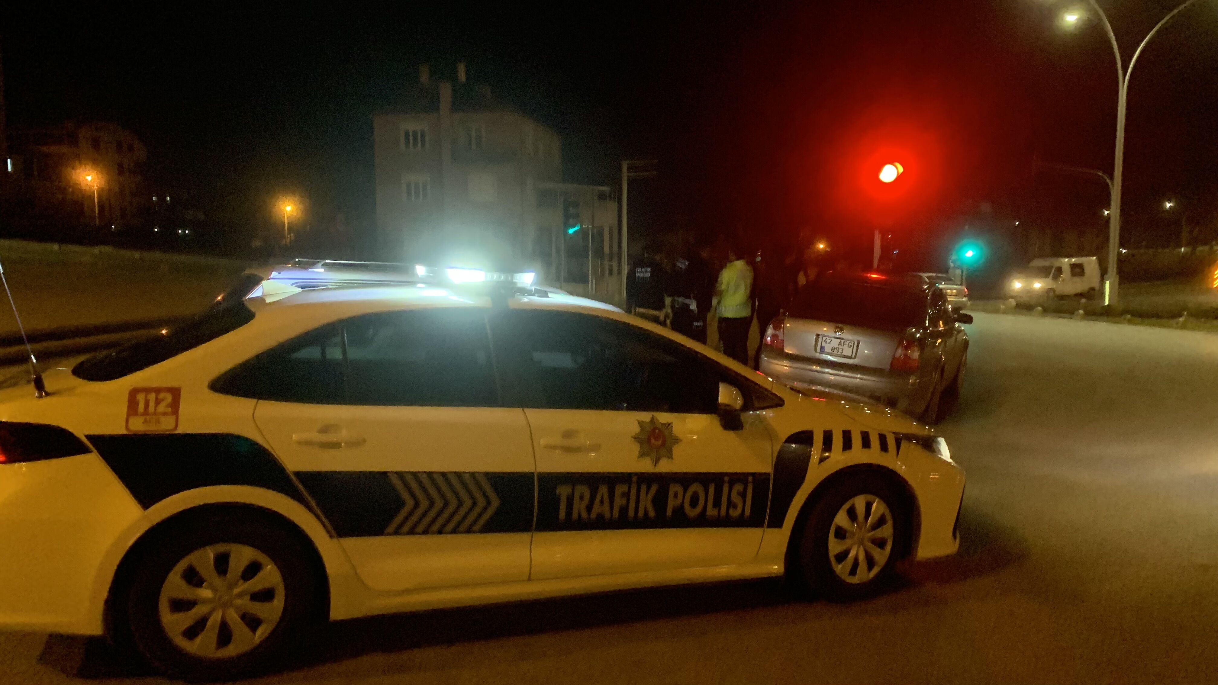 Kazayı Duyan Arkadaşları Bir Oldu Aracı Kaldırdılar2