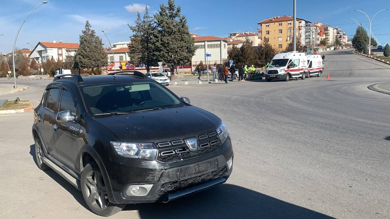 Karamanda 3 Tekerlekli Motosiklet Devrildi 2 Yarali1