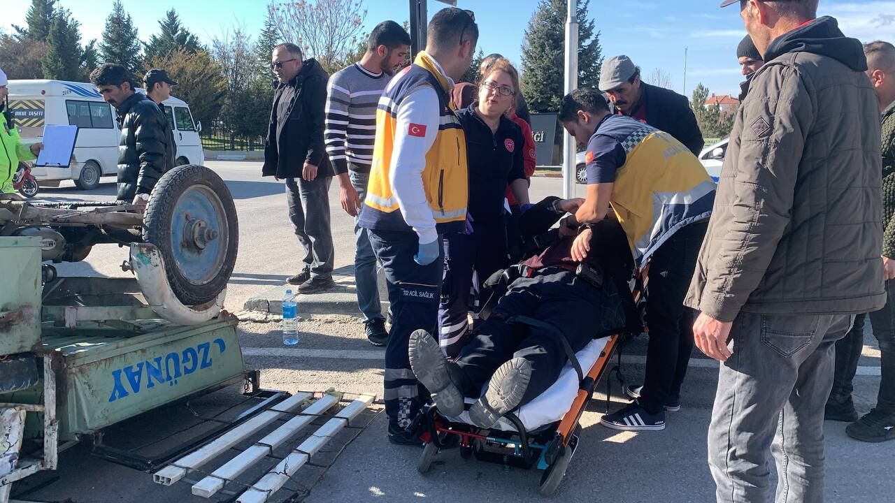 Karamanda 3 Tekerlekli Motosiklet Devrildi 2 Yarali3