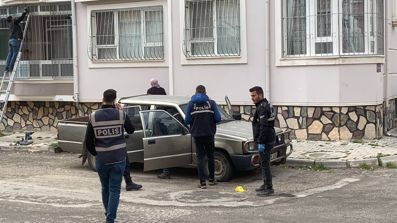 Karamanda Kursunlarin Hedefi Oldu6
