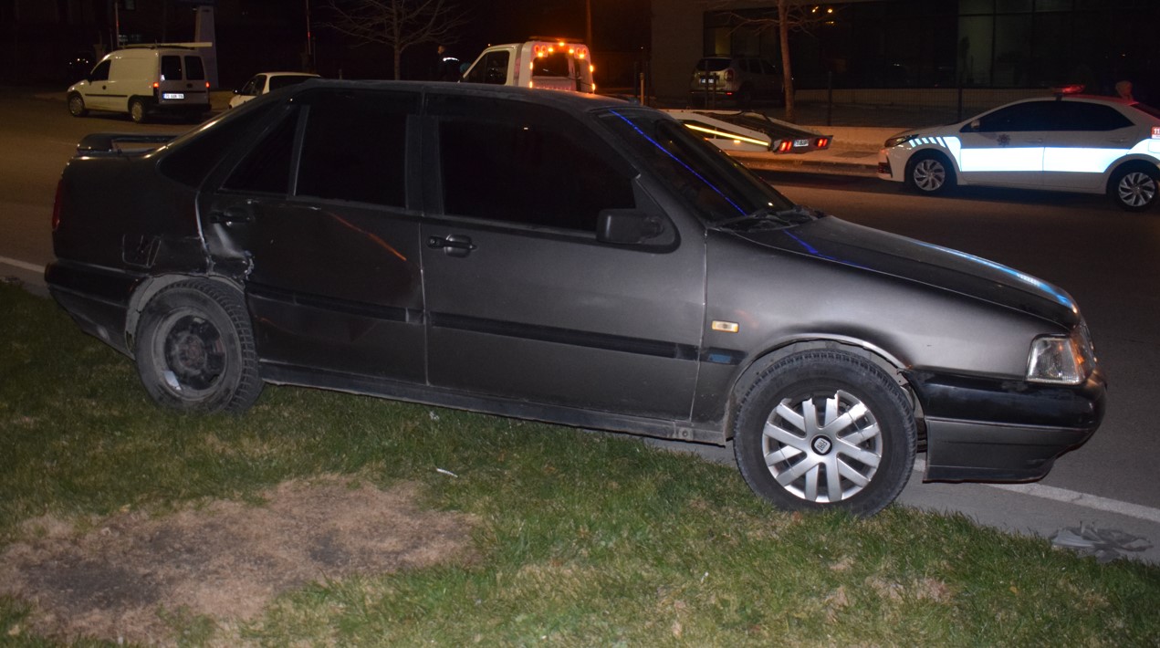 Karaman'da Valilik Kavşağı'nda Kaza Sonrası Ekiplere Zorluk Çıkarttı1