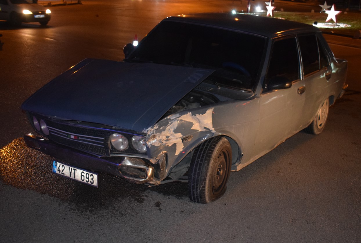 Karaman'da Valilik Kavşağı'nda Kaza Sonrası Ekiplere Zorluk Çıkarttı2