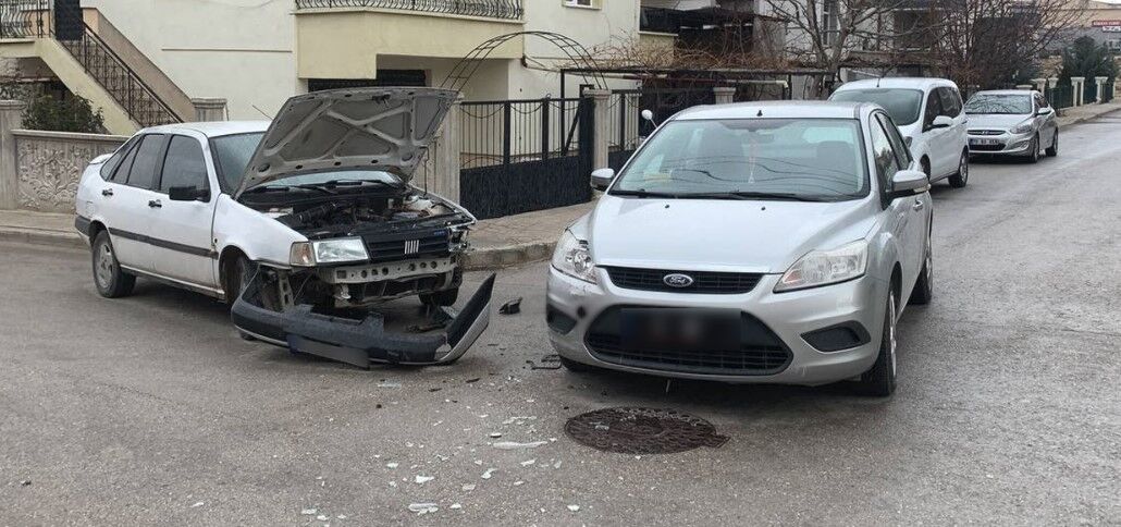 Karaman'da Yol Kesişiminde Çarpıştılar1