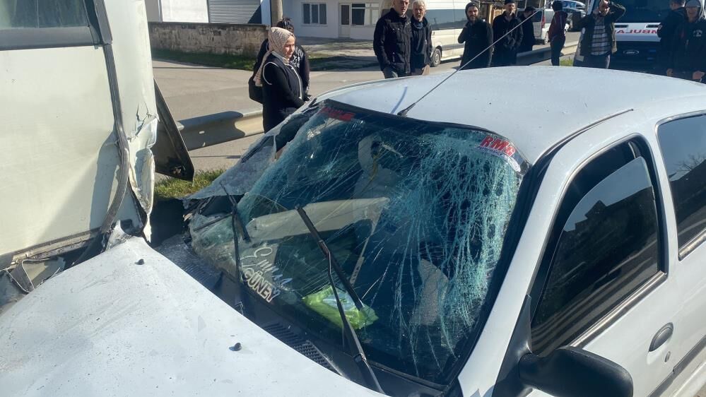 Karayolunda Yolcu Indirmeye Calismisti1