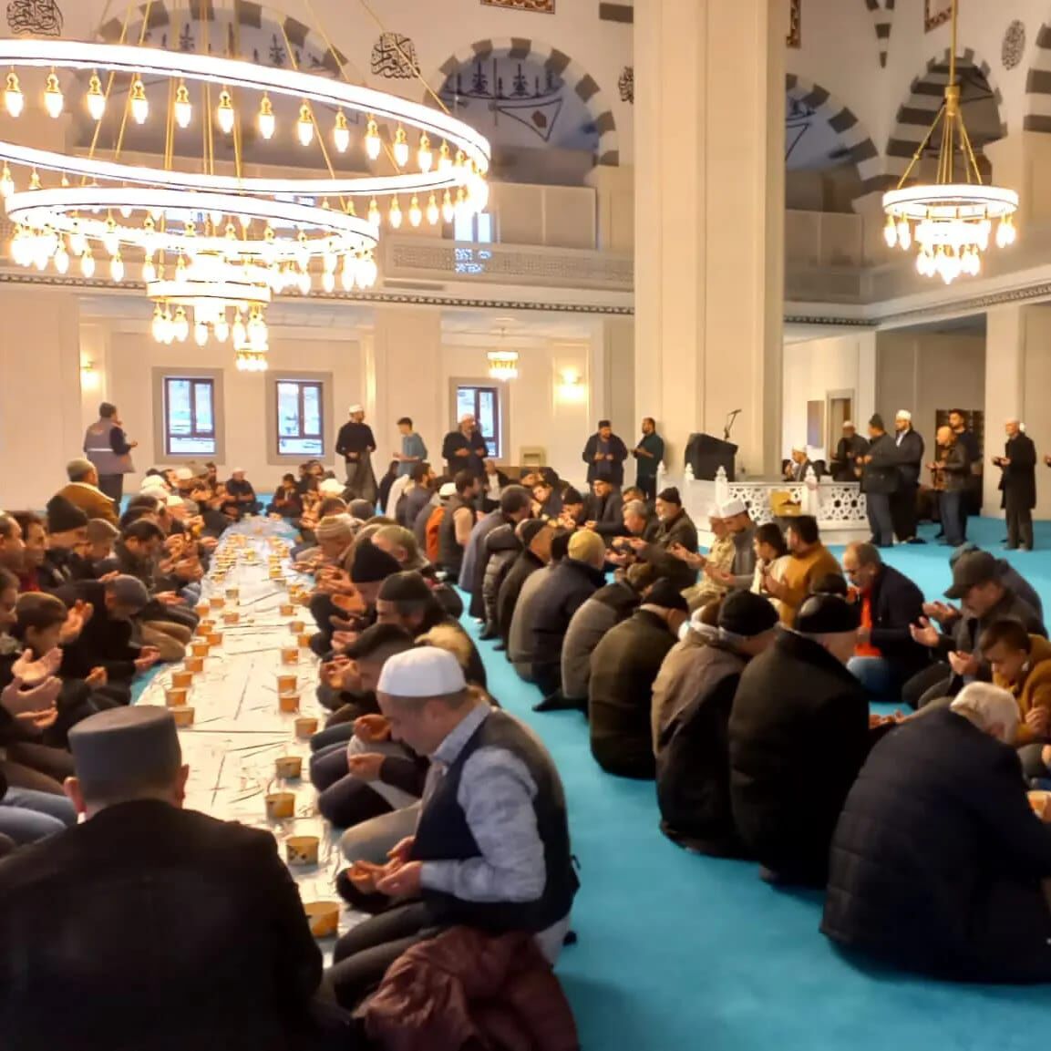 Sabah Namazı Buluşmaları Bir Araya Getiriyor2