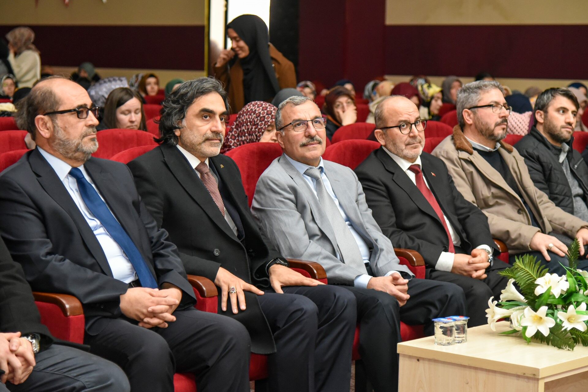 Varligimiz Farkindaligimiz Konulu Konferans Duzenlendi2