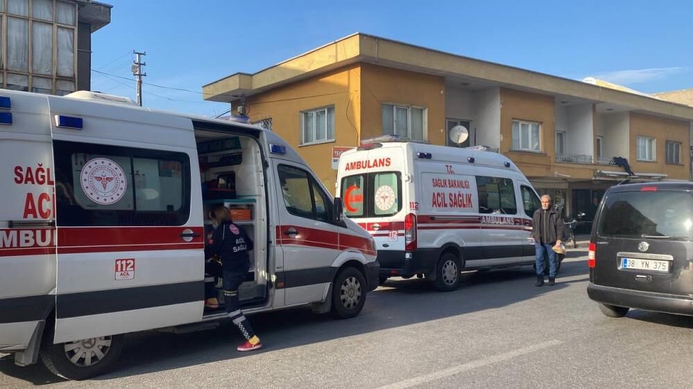 Yoldan Gecenleri De Vurdular (1)