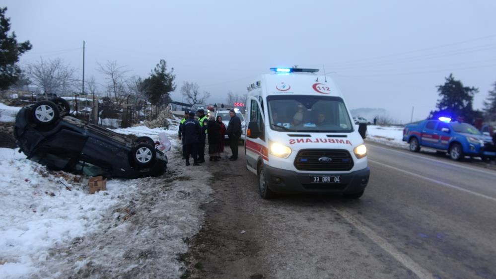 Ayranci Erdemli Yolunda Kaza Otomobil Takla Atti1