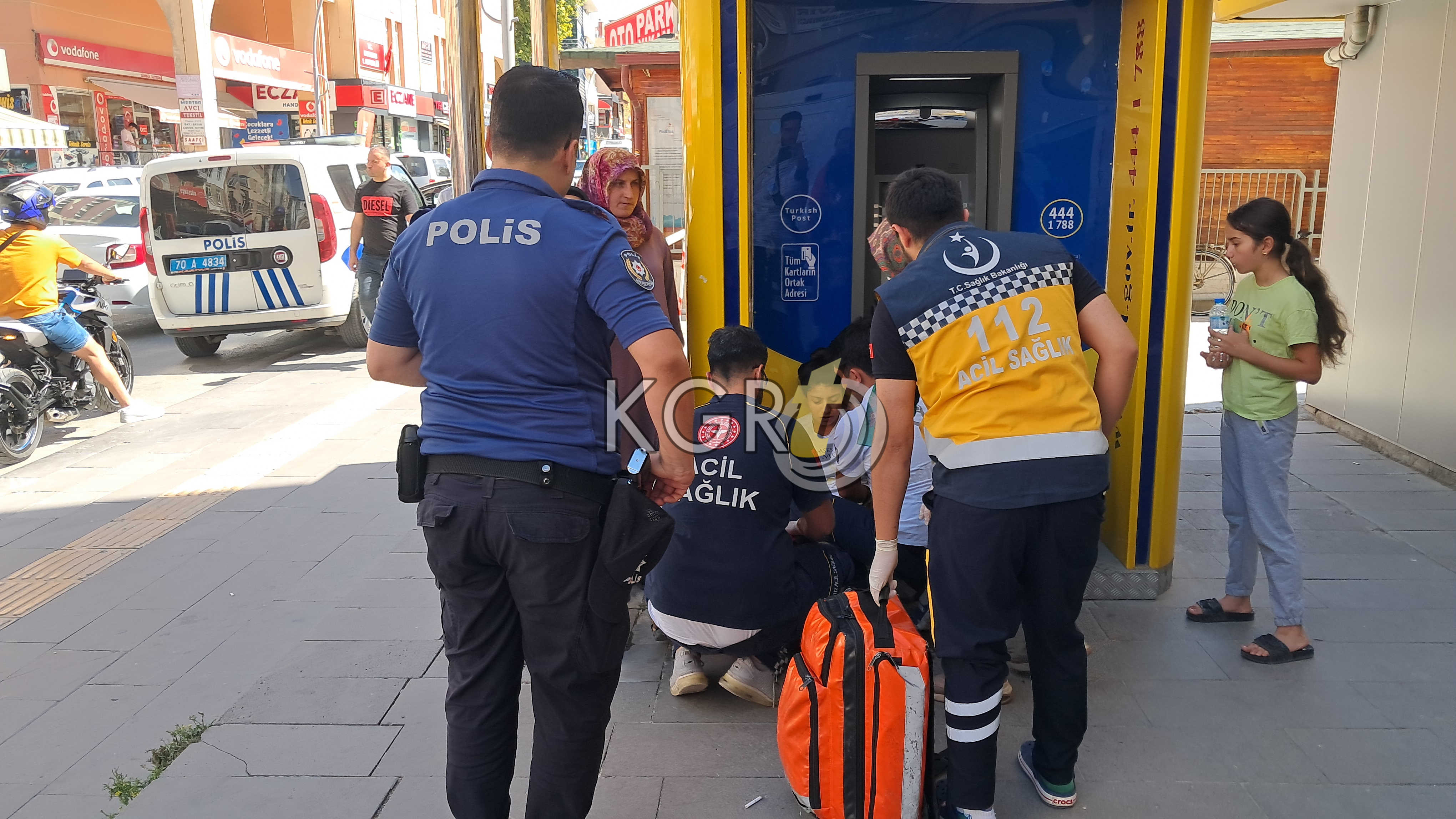 Karaman'da 19 Yaşındaki Genç Kız Yere Yığıldı: Foto Galeri