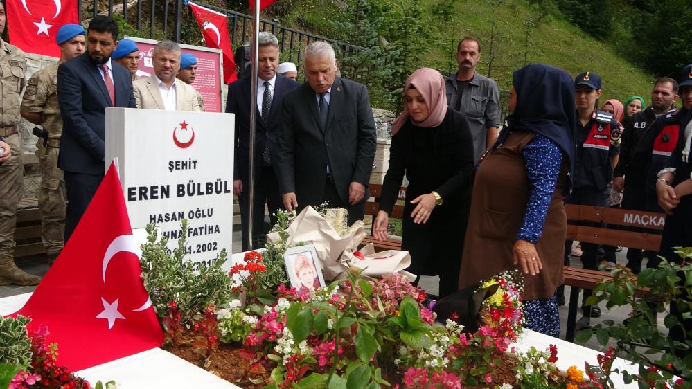 Sehit Eren Bulbul Olumunun 7 Yilinda Mezari Basinda Anildi1