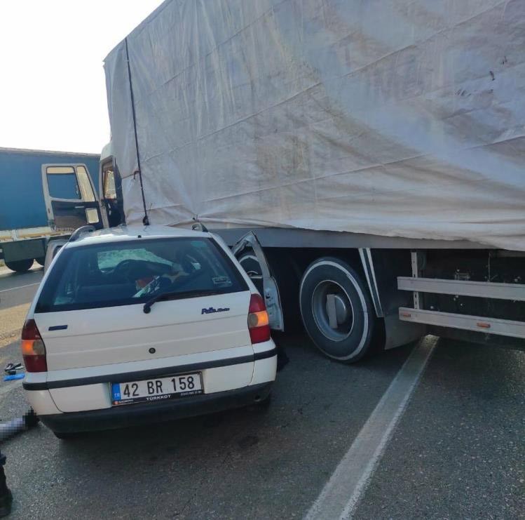 Tir Otomobile Carpti 3 Olu 2 Agir Yarali1