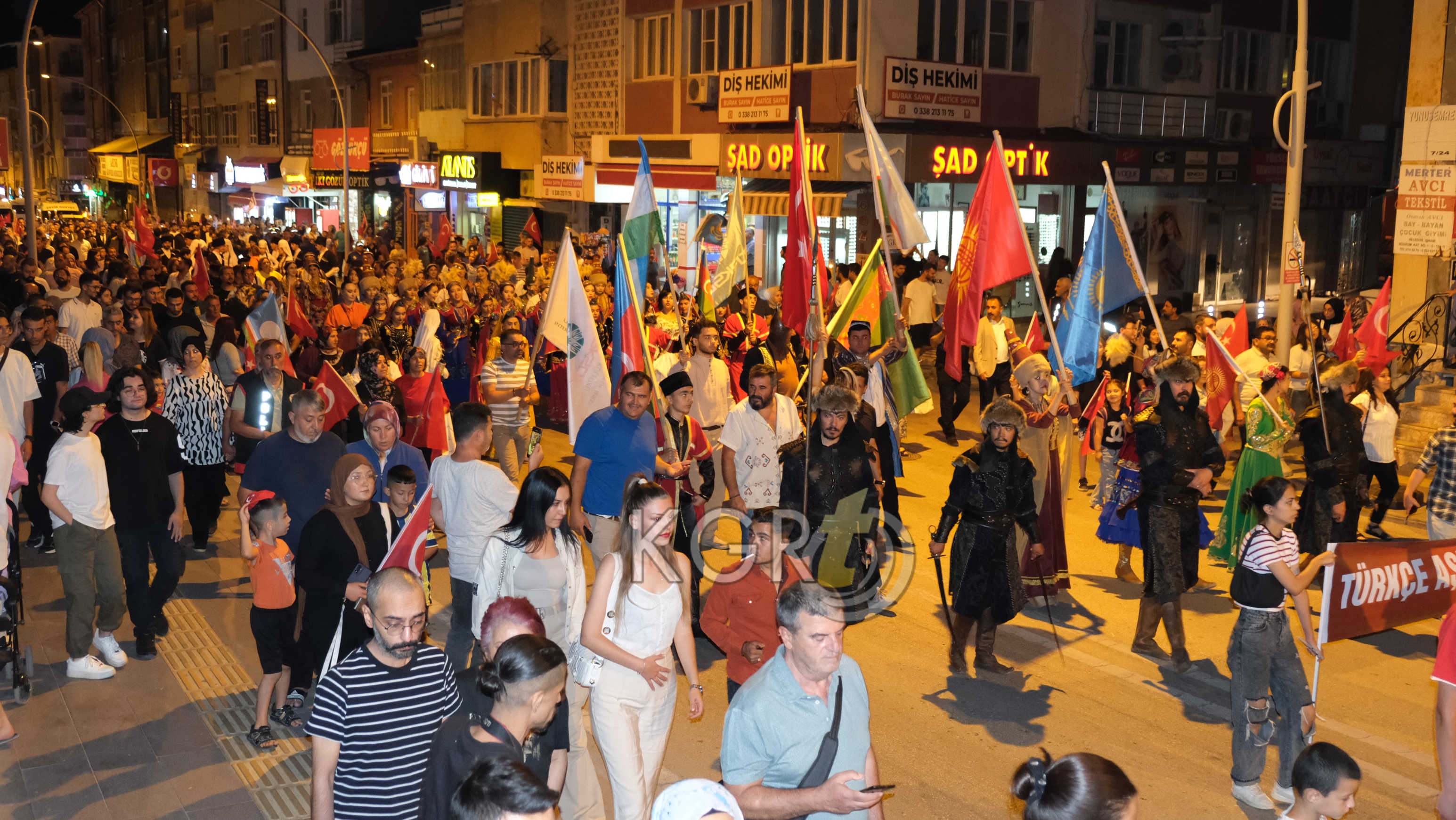 Türkçe Aşkı Vatan Aşkı Yürüyüşü ve Gösteriler: Foto Galeri