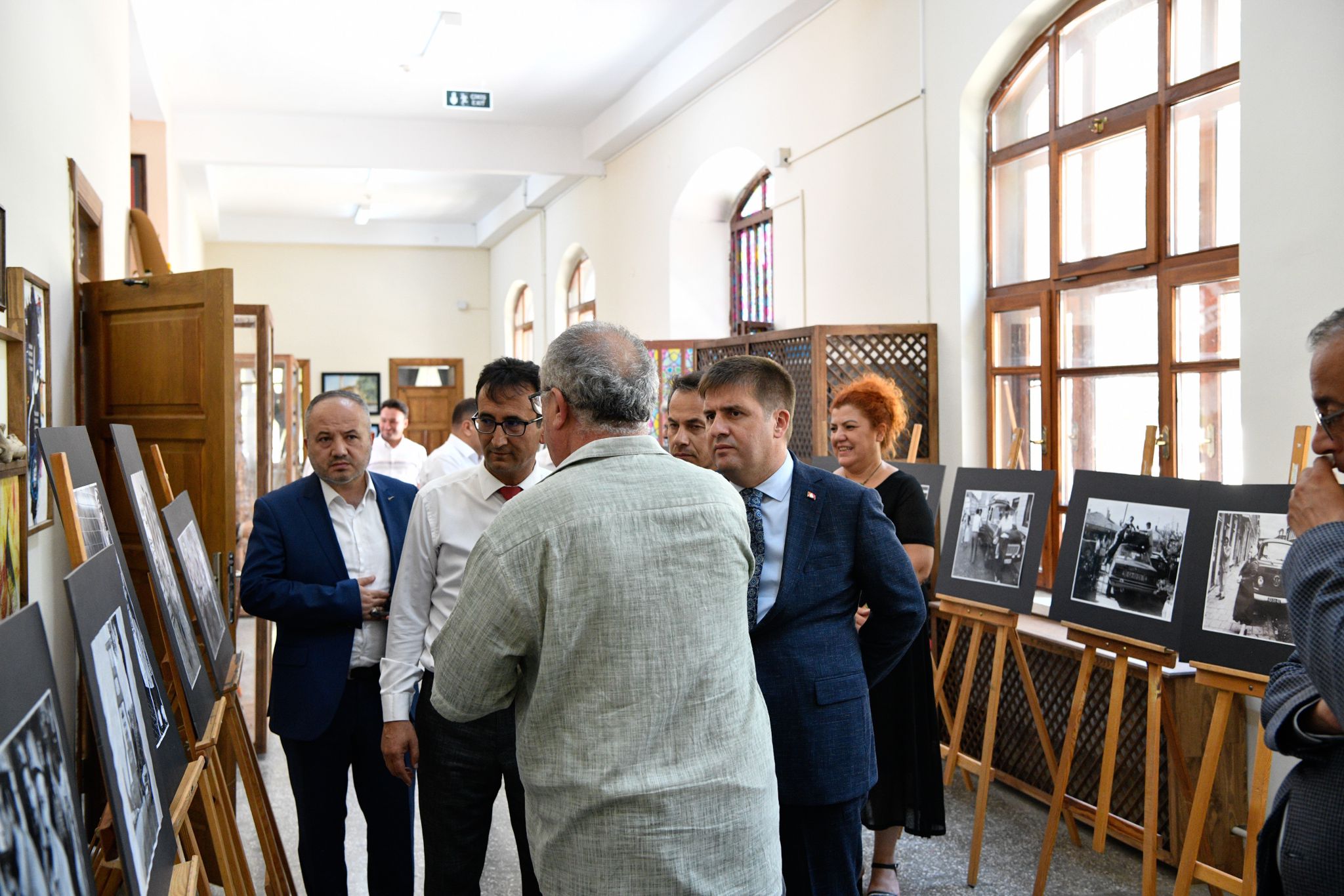 Vali Sarıibrahim'den Antika Ve Fotoğraf Sergisine Ziyaret1