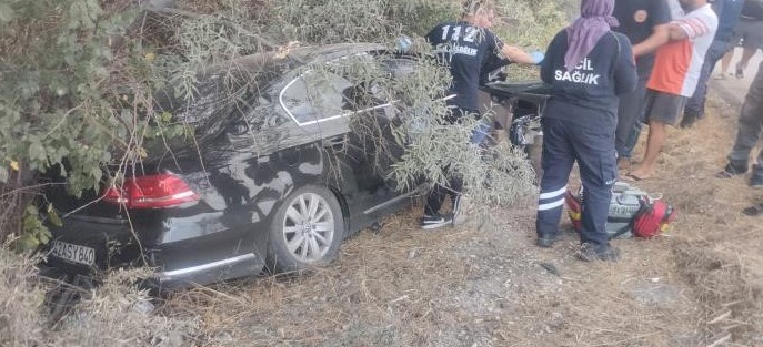 26 Yasindaki Genc Trafik Kazasinda Oldu1